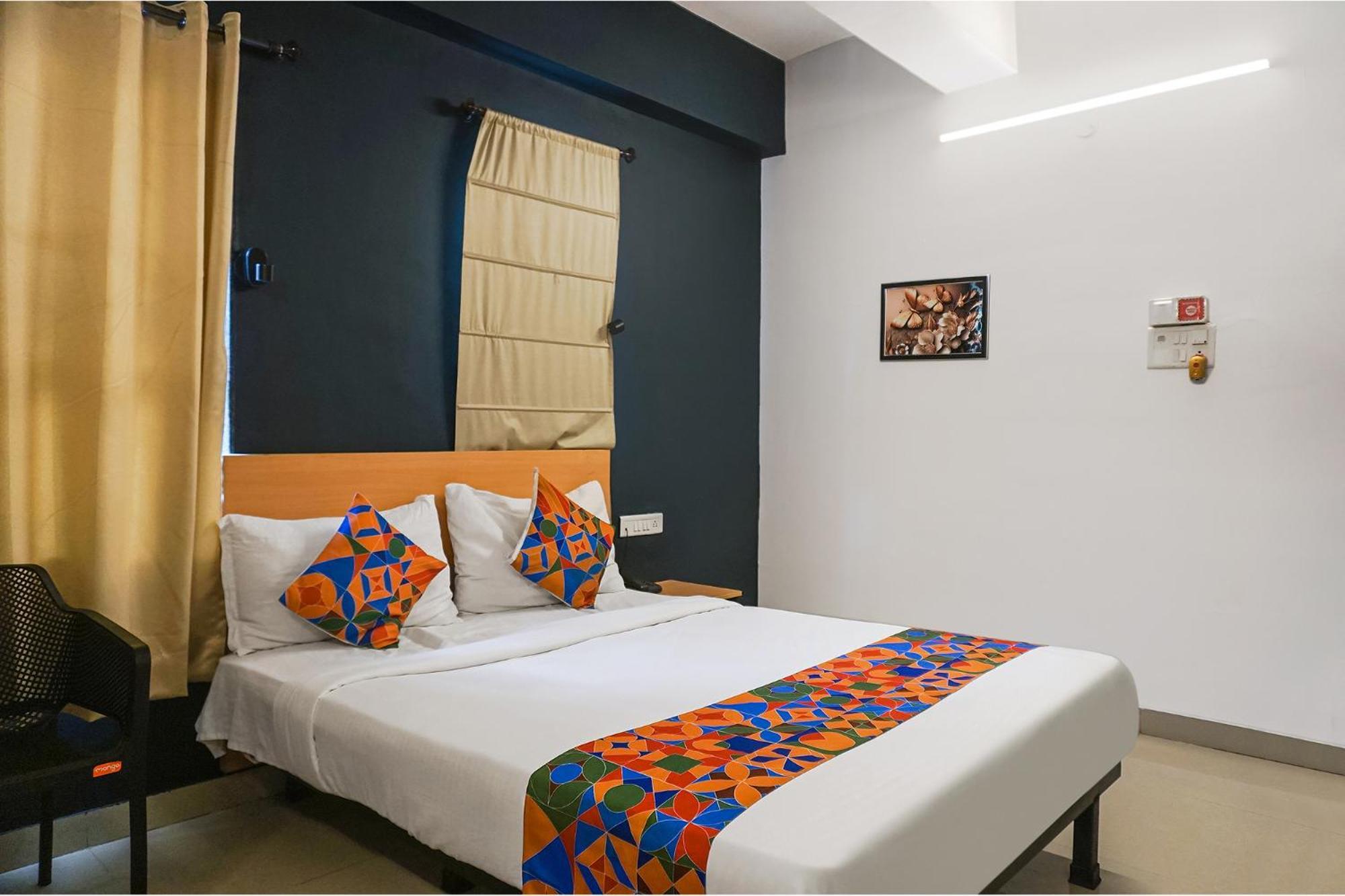 Fabhotel Aura Homes - Nr Khandoba Mandir Pimpri-Chinchwad Esterno foto