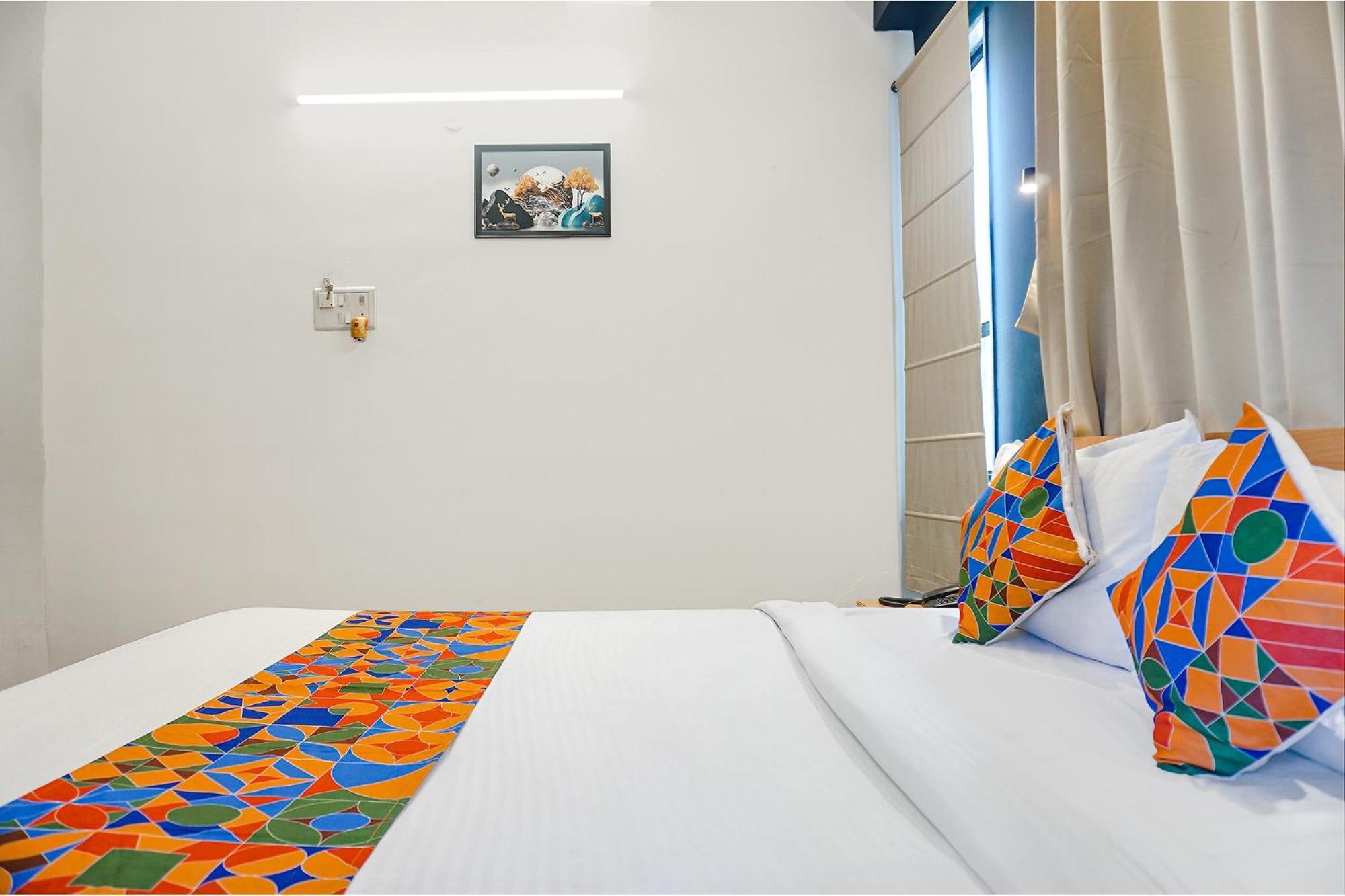 Fabhotel Aura Homes - Nr Khandoba Mandir Pimpri-Chinchwad Esterno foto