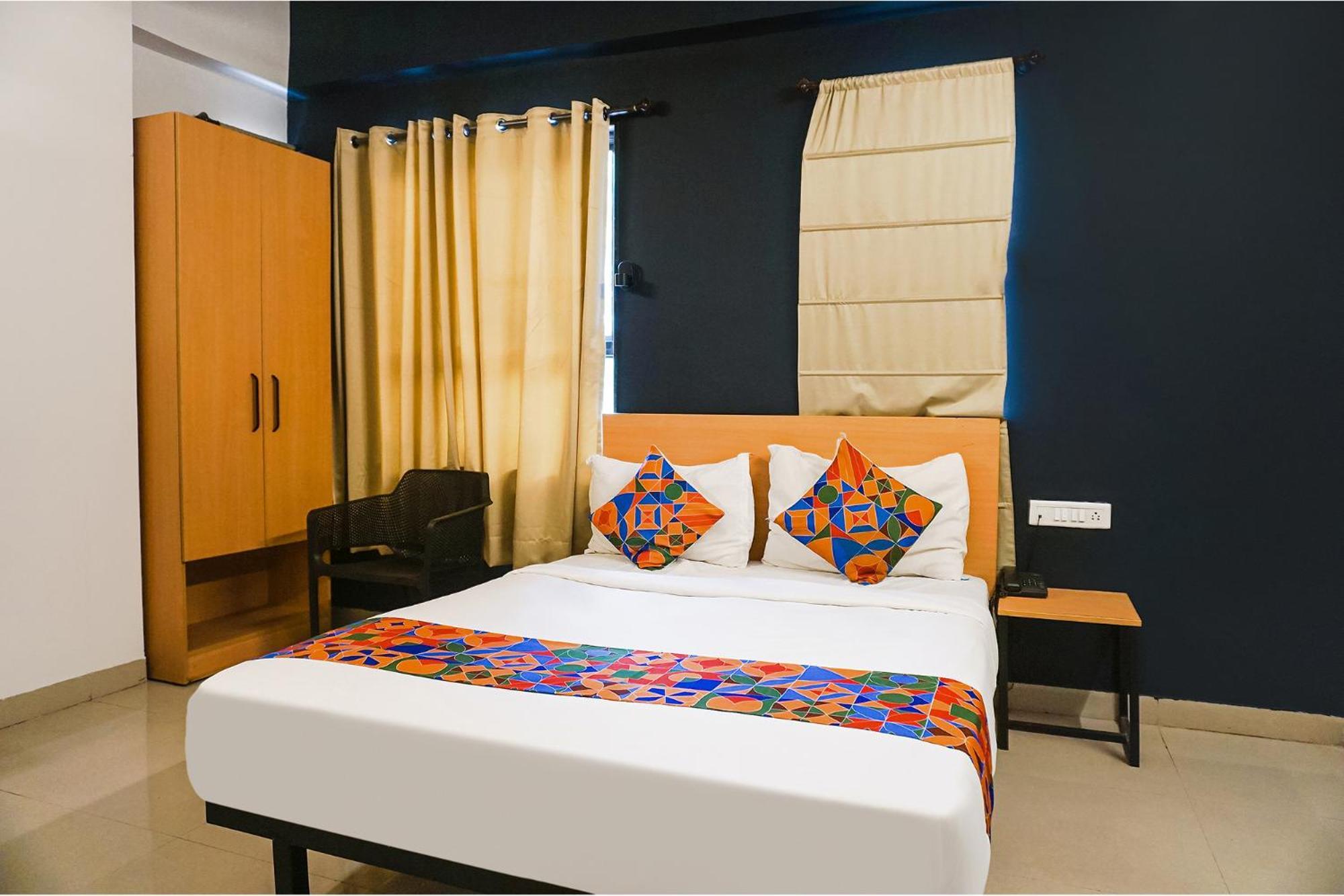 Fabhotel Aura Homes - Nr Khandoba Mandir Pimpri-Chinchwad Esterno foto